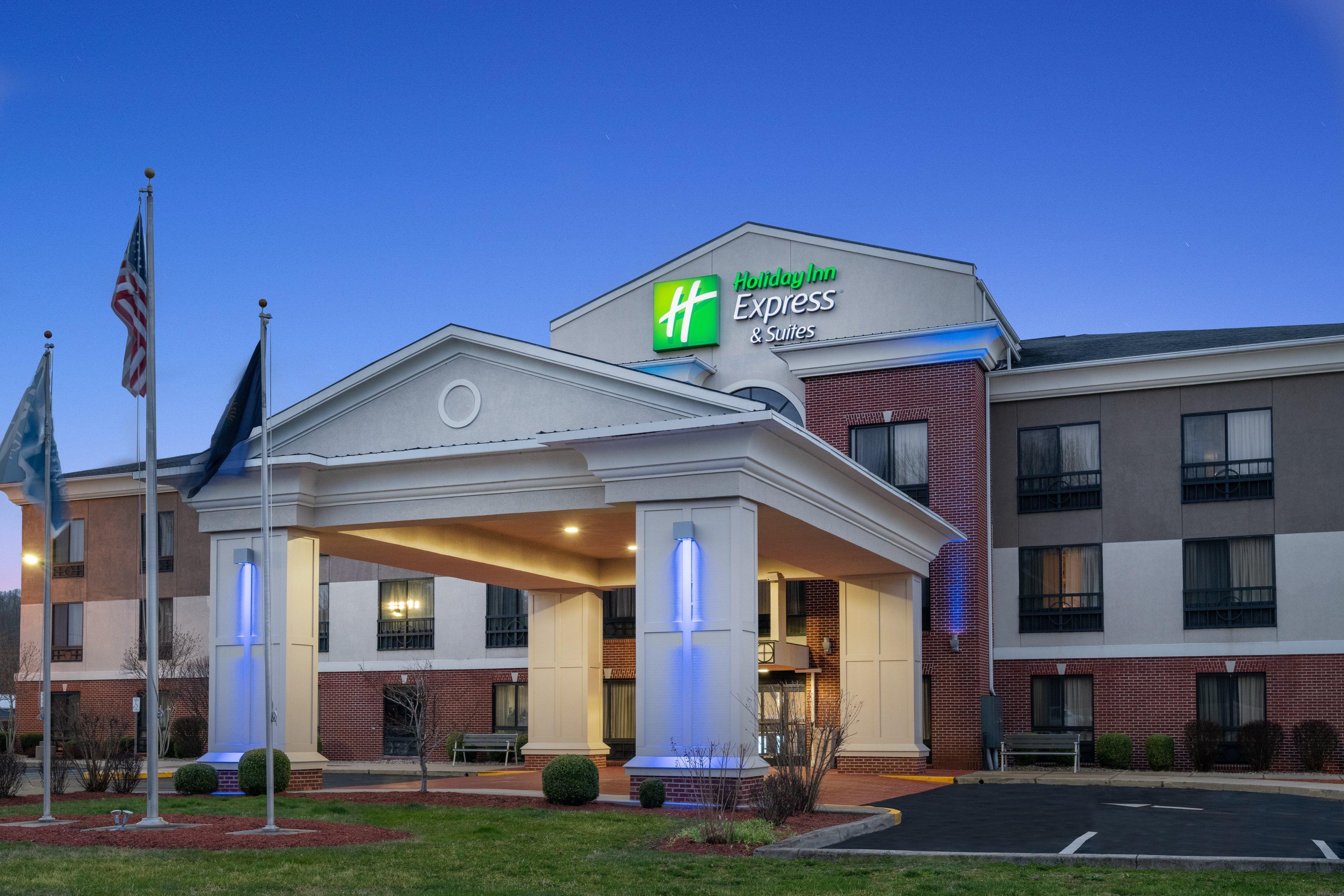 Holiday Inn Express Hotel & Suites Ashland By Ihg Exterior photo