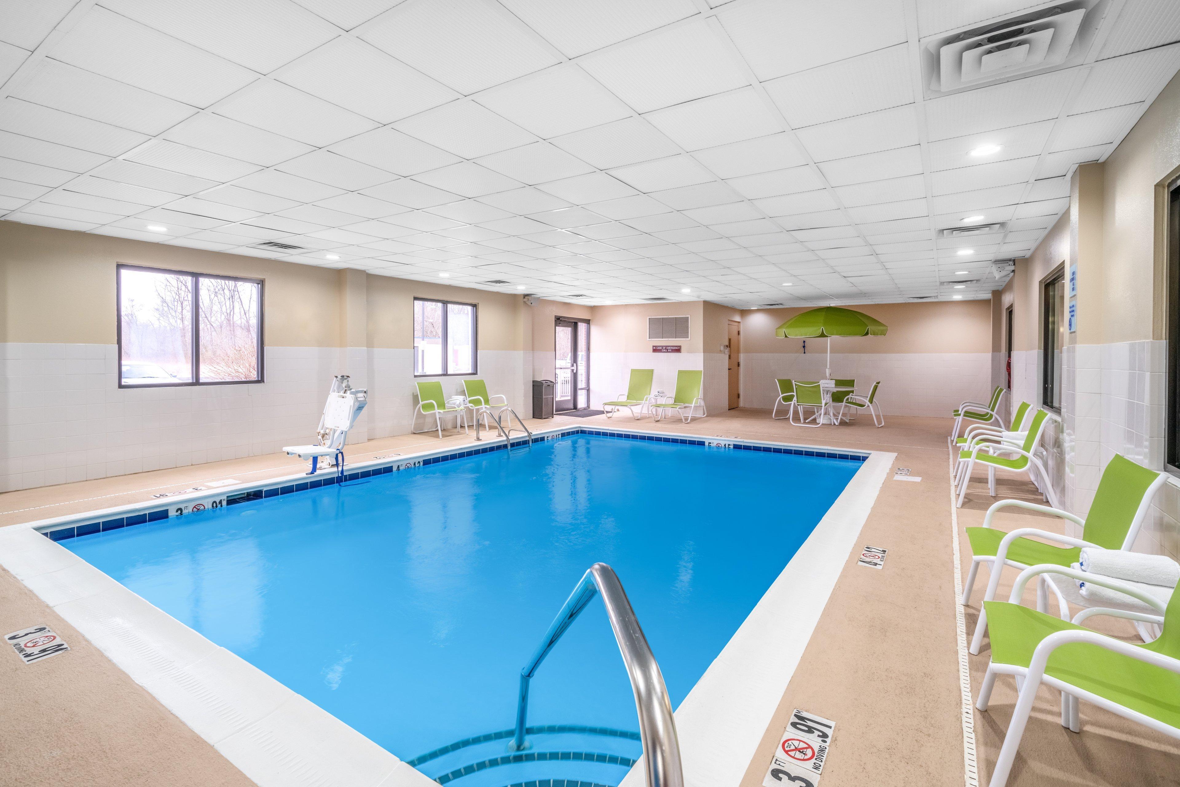 Holiday Inn Express Hotel & Suites Ashland By Ihg Exterior photo